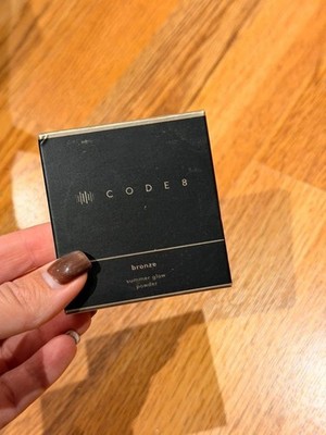 Brandneu Code 8 Bronze Sommer Bräunungspuder Bronzer Kontur in Coco Island