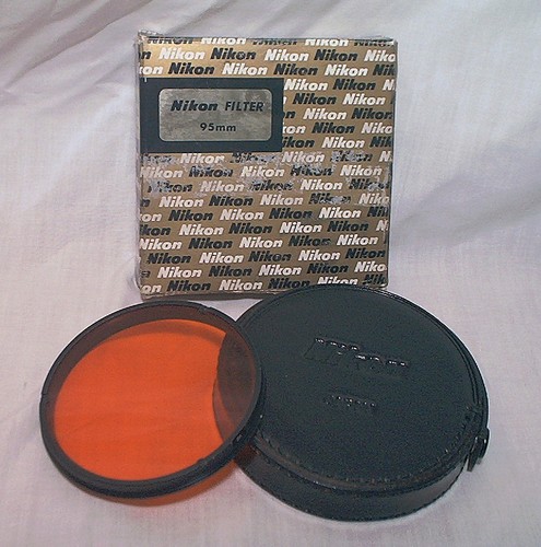 NIKON 95MM SCREW IN TYPE ORANGE FILTER W/ CASE - UNUSED CLEAN ON OB