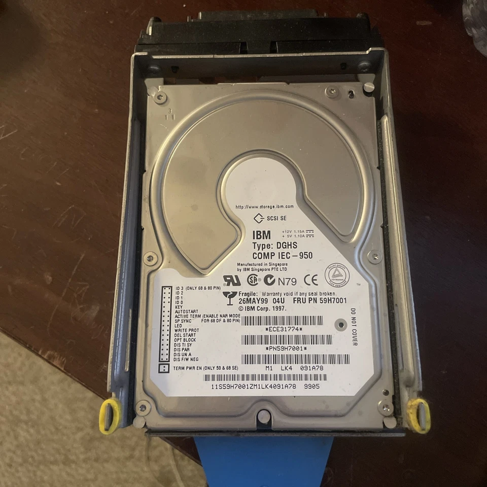 4 GB IBM ECF25205 Type: DGHS PN 59H7001 7200RPM SCSI 68 PIN HDD 3.5" Hard Drive - Image 2 of 3