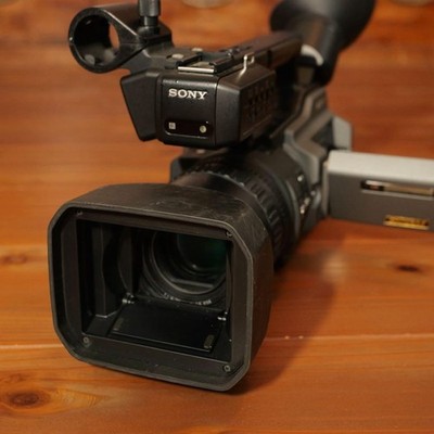 SONY DSR-PD170 DVCAM Professional Camcorder Used - Excellent