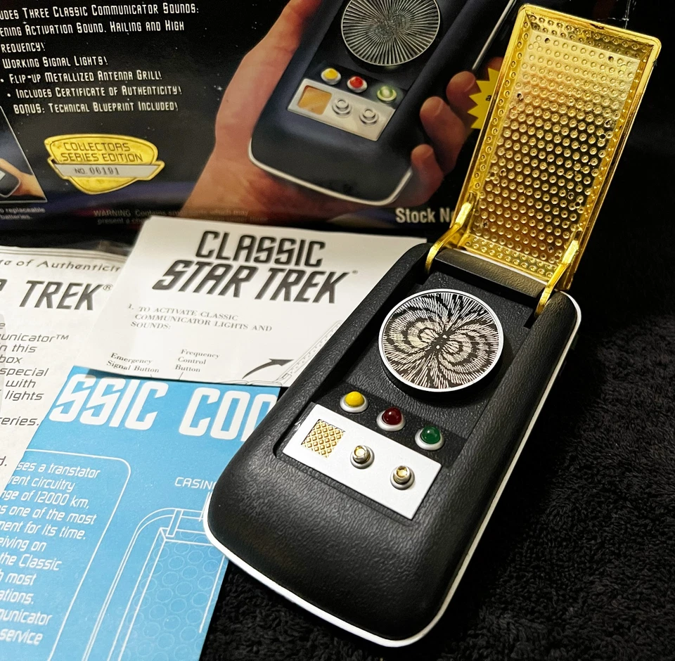 COMMUNICATOR w/BOX INSERTS • WORKING • STAR TREK THE ORIGINAL SERIES • PLAYMATES - Image 2 of 4