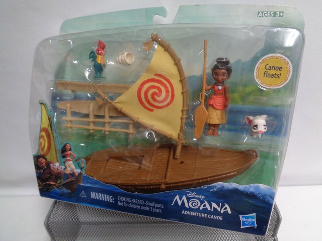 moana adventure canoe