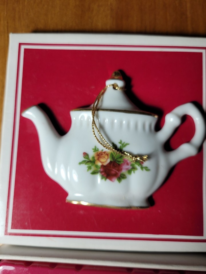 1998 Royal Albert Porcelain Teapot Old Country Roses Ornament In Box eBay