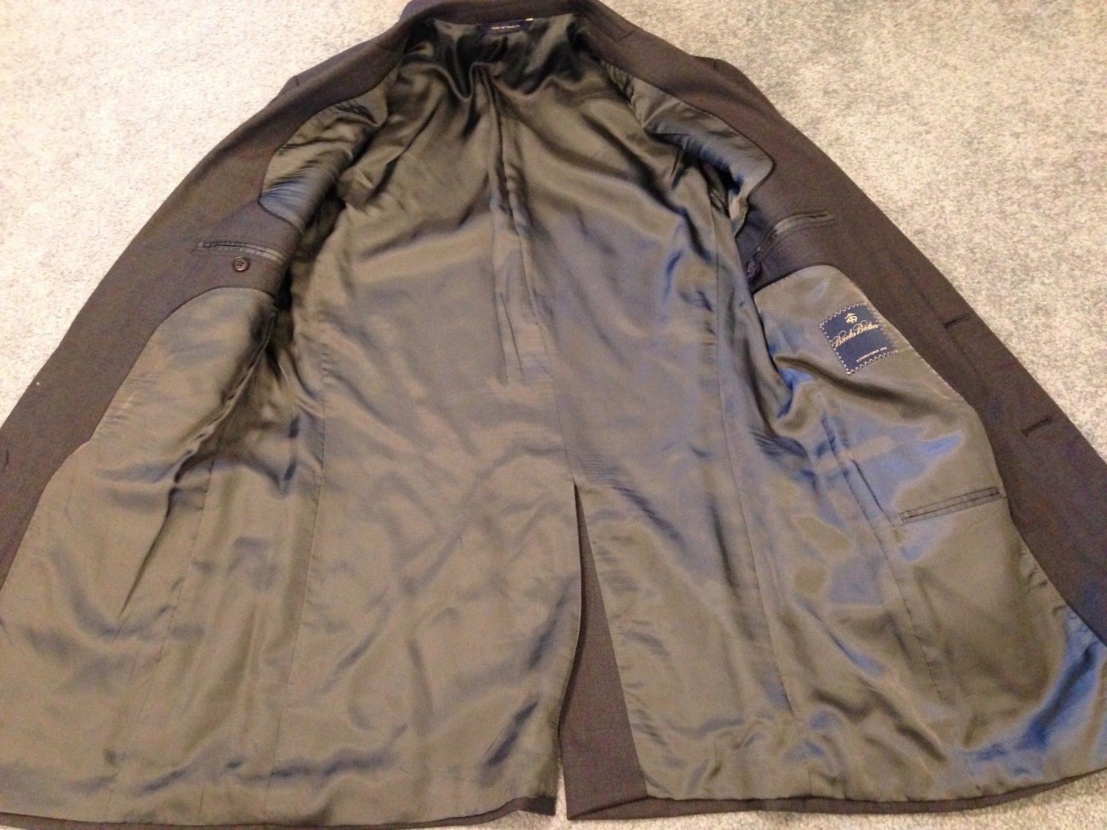 Men's Brooks Brothers Solid Gray Two-Button Sport… - image 7