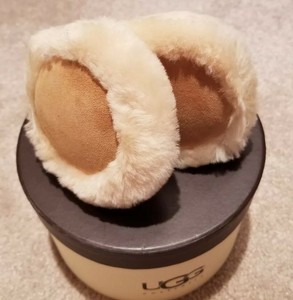 ugg classic earmuffs
