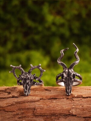 NIGHT WORKS Dark Gothic Sika Deer Skull Retro Style Ring Tail Ring