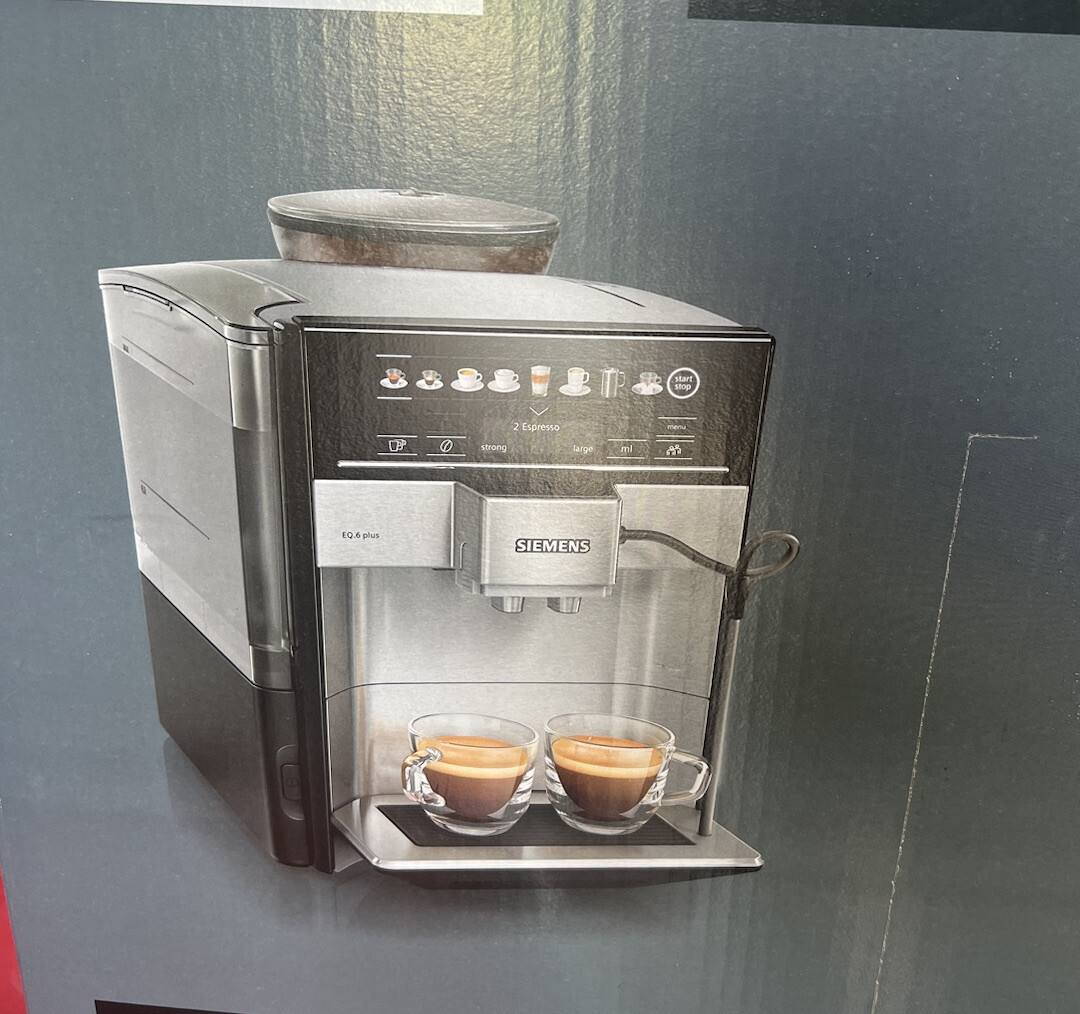 Siemens Te651509de Eq 6 Plus S100 Test SIEMENS TE651509DE EQ.6 Plus s100 Kaffeevollautomat Schwarz/Titanium