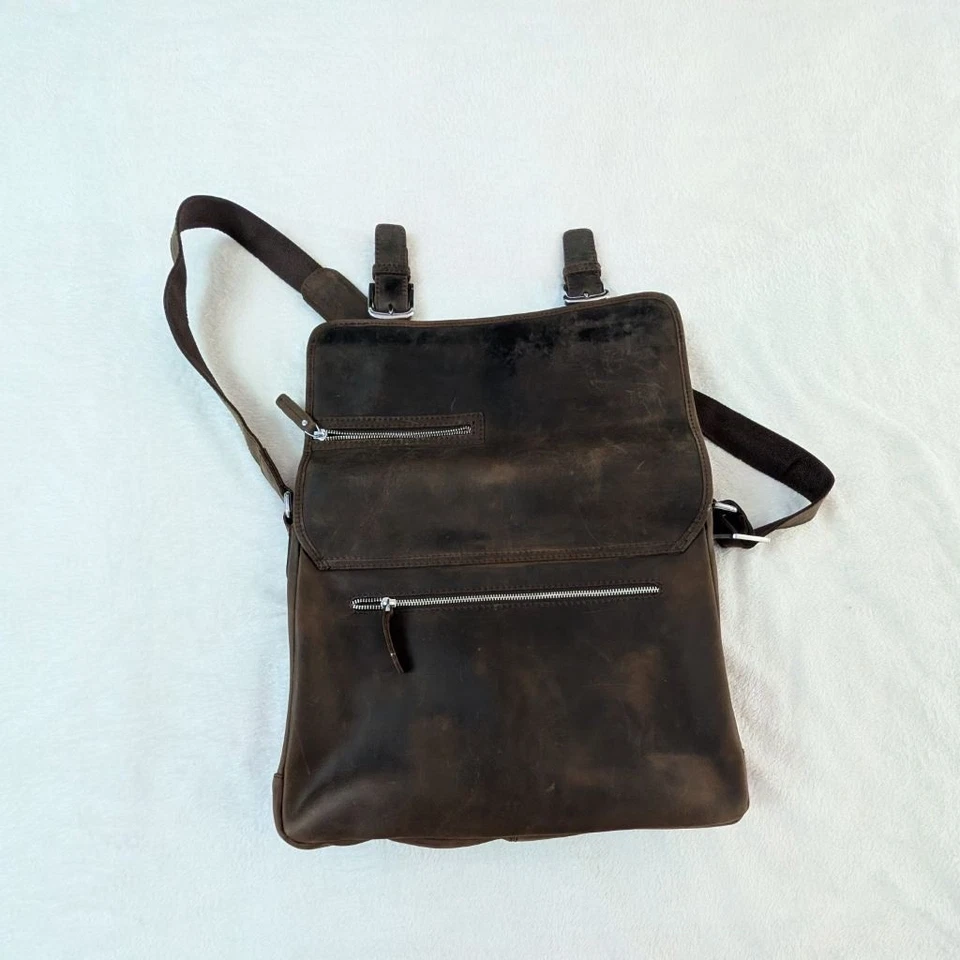 Vagabond Traveler Full Grain Cowhide Leather Casual Messenger Bag L60 - Image 3 of 4