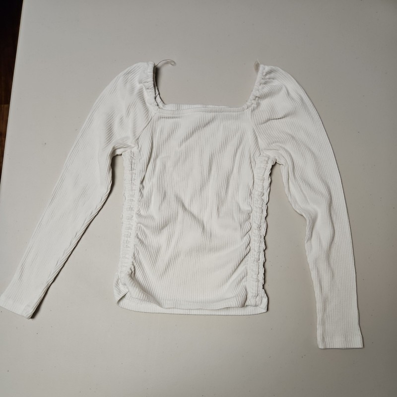 Art Class White Long Sleeve Cinched Sides Square Neck Girls Shirt Size M 7-8