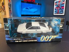 AUTOart 1/18 LOTUS ESPRIT 007 SUBMARINE James Bond The Spy Who Loved Me NIB