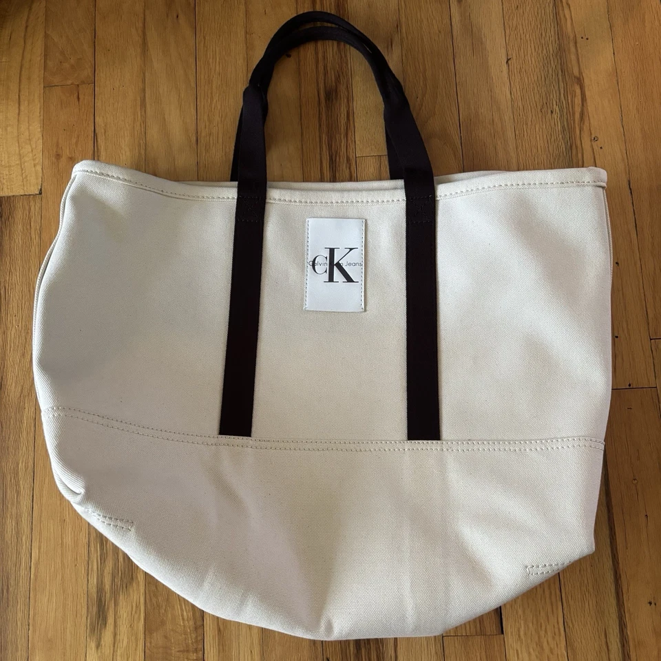 Calvin Klein Tote Bag Large Canvas Carryall 22”x14”x7” Dust Bag Sturdy - Image 2 of 4