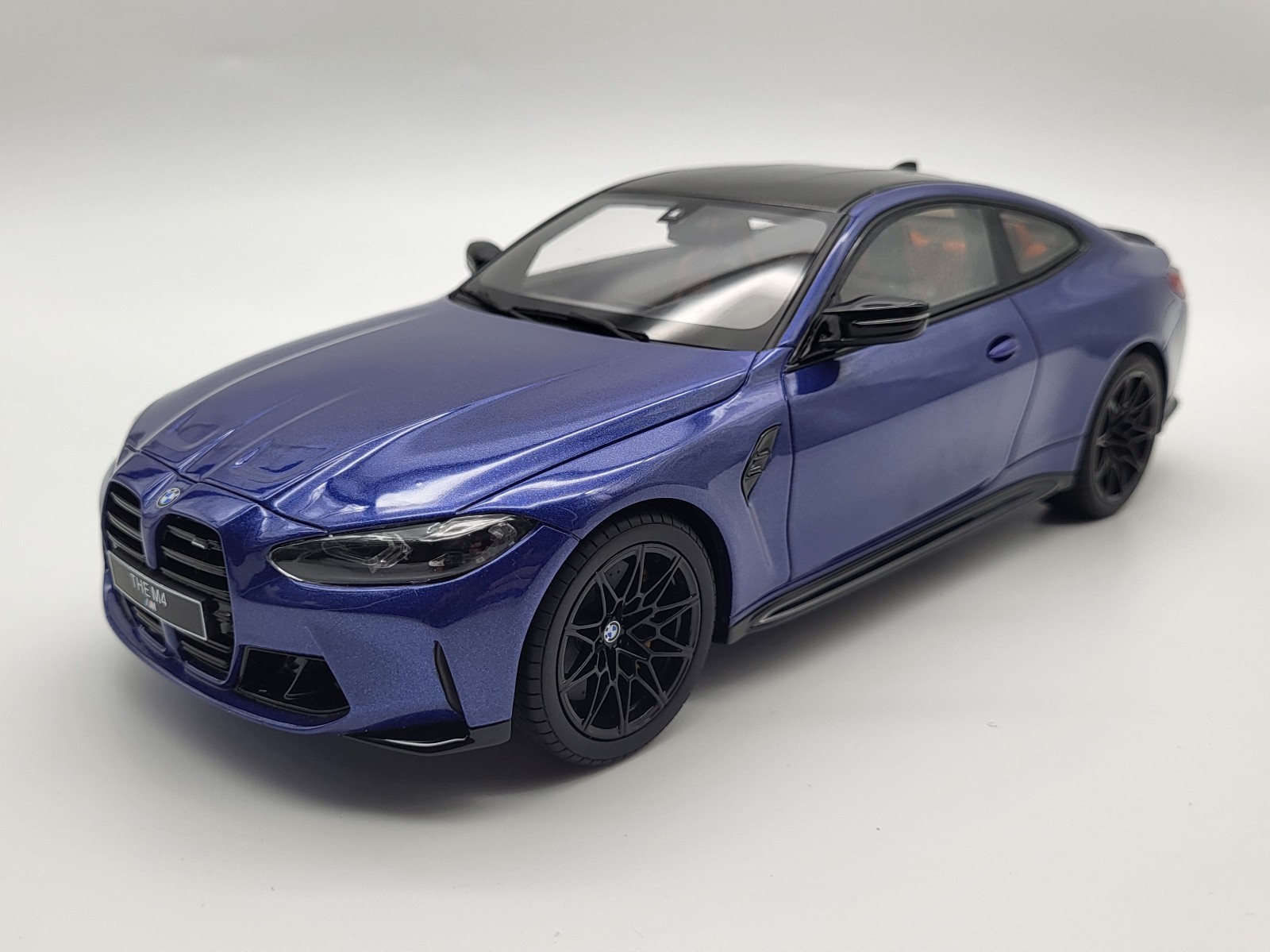 Voiture miniature BMW M4 G82 Competition 2021 bleu GT Spirit 1:18 GT851
