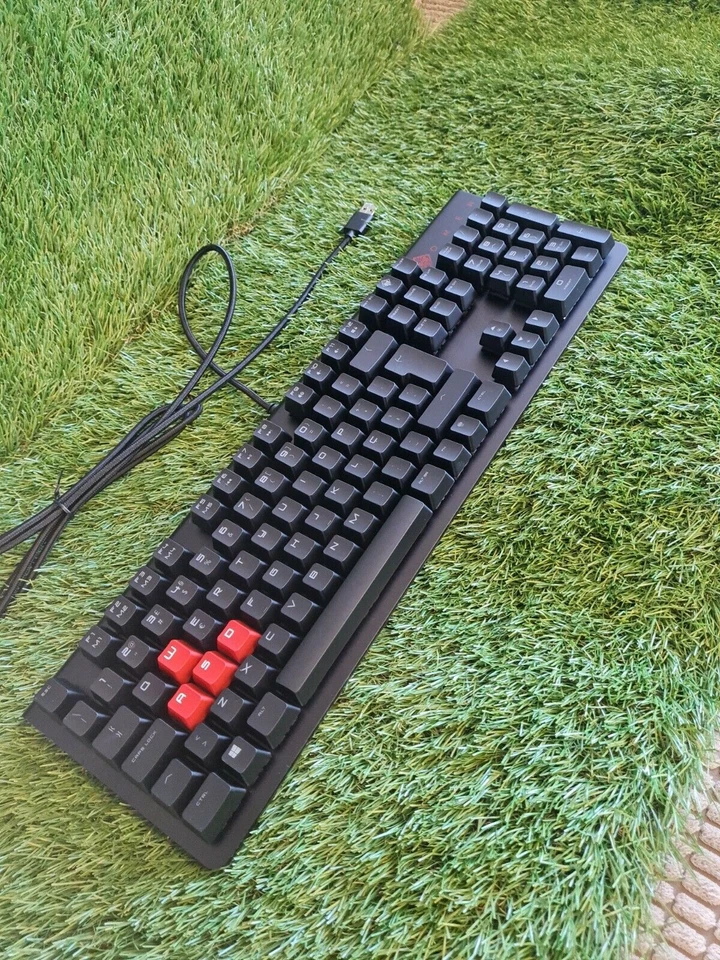 New HP OMEN Encoder Gaming Mechanical Illuminated Keyboard PORTUGESE 6YW75AA#AB9 - Image 2 of 4