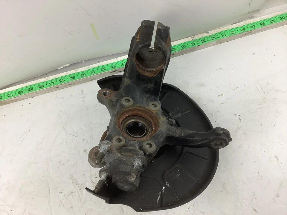 Volkswagen Jetta 2011-2018 eje delantero derecho buje nudillo 1K0615312F OEM. Foto 4 de 4