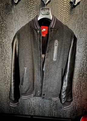 Nike«Größe: S »Jacke«Kuhleder Arme & Wolle »Varsity Destroyer University Teddy