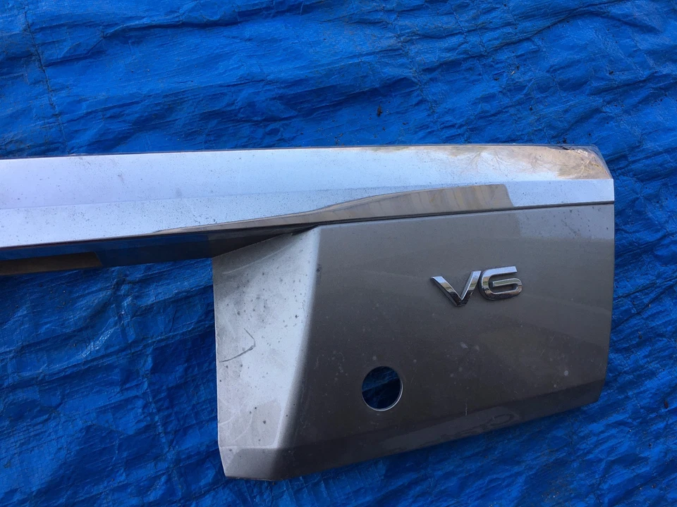 TAPA MALETERO TRASERO SATURNO PANEL EMBELLECEDOR SEDÁN 4 PUERTAS 4 PUERTAS L200 L300 MALETERO PELTRE Foto 4 de 4