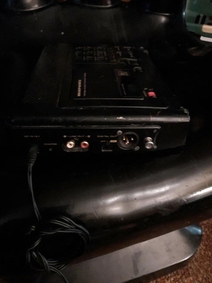 mini reproductor de discos portátil grabadora Foto 4 de 4