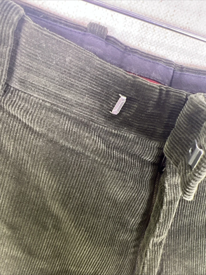 Pantalones de pana vintage Burberry London de algodón verde para hombre, talla 38R Foto 2 de 4