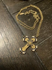 Avon Smithsonian Gellatly Cross-Pendant Necklace, Excellent Condition