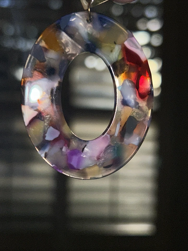 Conjunto de joyería collar colgante de piedra amatista genuina y pendientes de acrílico Foto 4 de 4