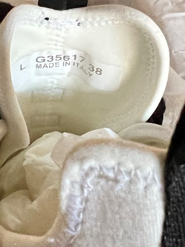 Chanel 22P NEW TAGS ECRU WHITE CALFSKIN GOLD CHANEL CC LOGO SNEAKERS EU38 - Picture 7 of 11