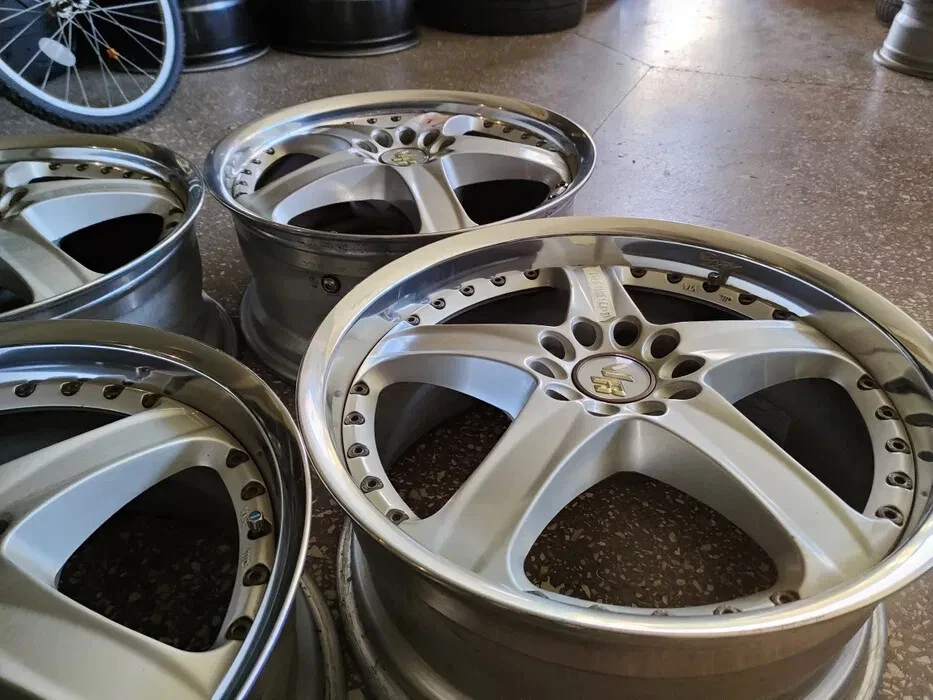 RAYS VOLK RACING VR AV3 r18 / 8.0J / ET 35/43 5x114.3 Weds Work Desmond SSR