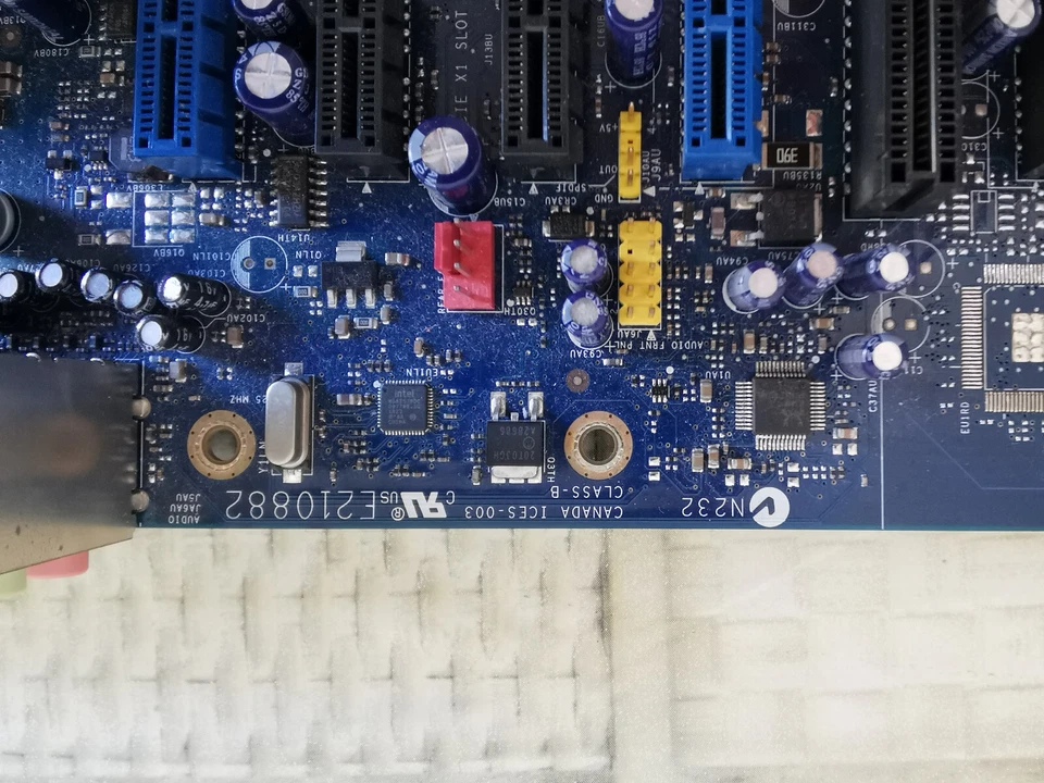 Mainboard INTEL DP55WG Socket LGA 1156 + Porcessore i7-860 SLBJJ 2.80 GHZ - Immagine 3 di 4