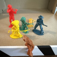 Vintage Cowboys Indians Plastic Toy Figurines Western Playset Figures Mixed