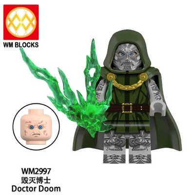 Doctor Doom Marvel Custom 2'' Miniature Figure Dark Magic Energy Blast (New/Mint)