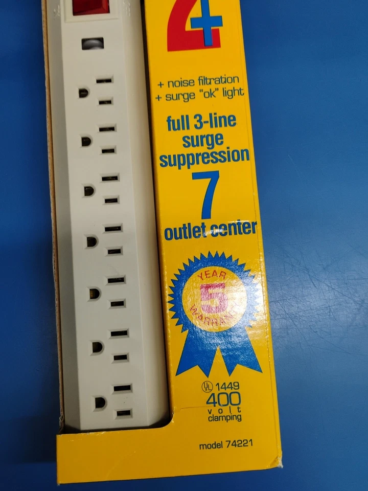 CenterEX 7-Outlet Surge Protector Power Strip 74221 - Image 2 of 4