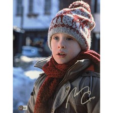 Macaulay Culkin Signed Home Alone Photo #1 (11x14) Macaulay Culkin Signed Home Alone Photo #1 (11x14)