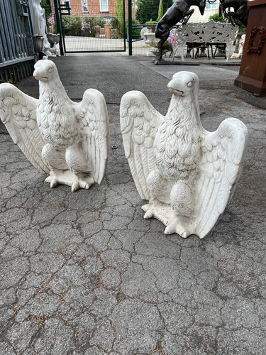 Stone Eagles pair gate piers Gate Guardians Finals hawk statue figures topper - Picture 7 of 12