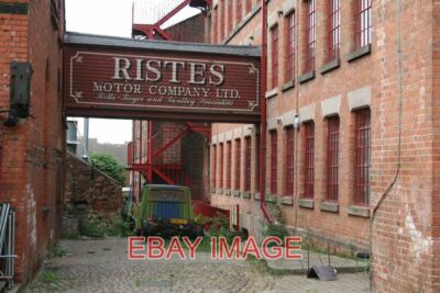 FOTO RISTES MOTOR CO LTD UMGEBAUTE TEXTILFABRIK RUSSELL STREET 2006