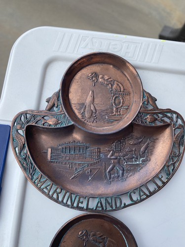 Two MARINELAND of the PACIFIC Brass Souvenir Trays - Bild 4 von 5