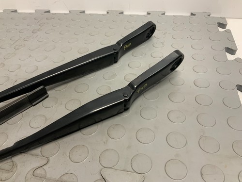 BMW 1 SERIES F40 PAIR OF FRONT WIPER ARMS 7453961 7453962 - 2019 ONWARDS - Picture 5 of 7