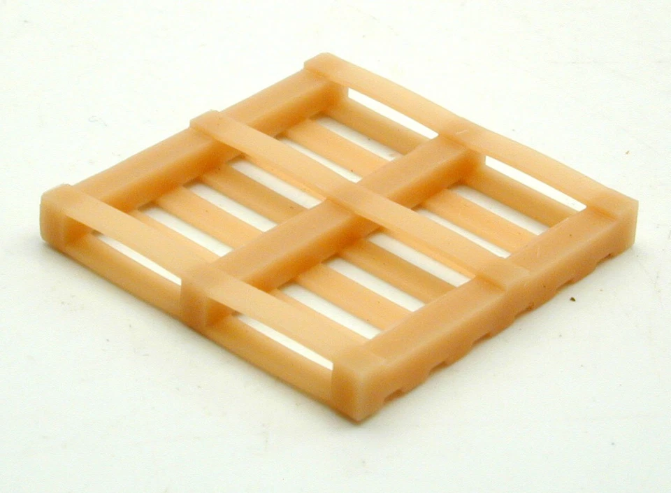 PALLETS 48" X 48" QUANTITY 20 RESIN O SCALE 1/48 On30 LIONEL O-27 MTH PALLET - Image 3 of 4