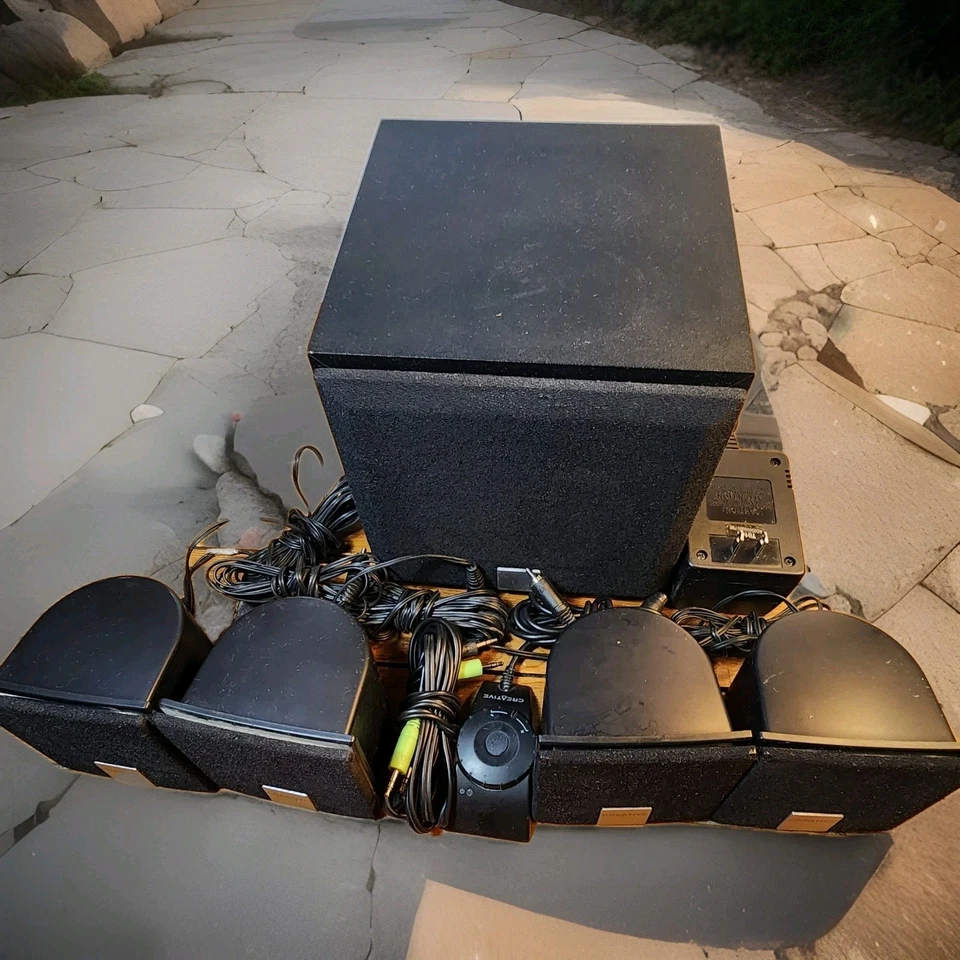 Creative Inspire 4.1 4400 Gaming Surround Sound Computer Speakers, Tested. - Image 2 of 4