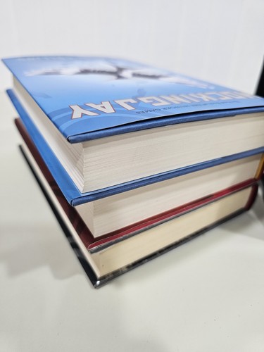 The Hunger Games Trilogy Boxed Set Hardcover Books By Suzanne Collins MINT Books - Picture 7 of 9