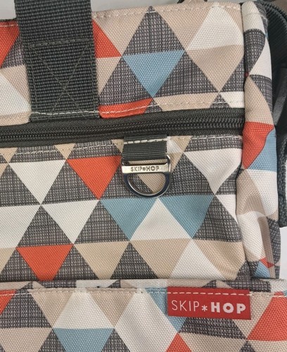 Borsa per pannolini SKIP HOP Duo Signature triangoli 14"x14" - Foto 2 di 6