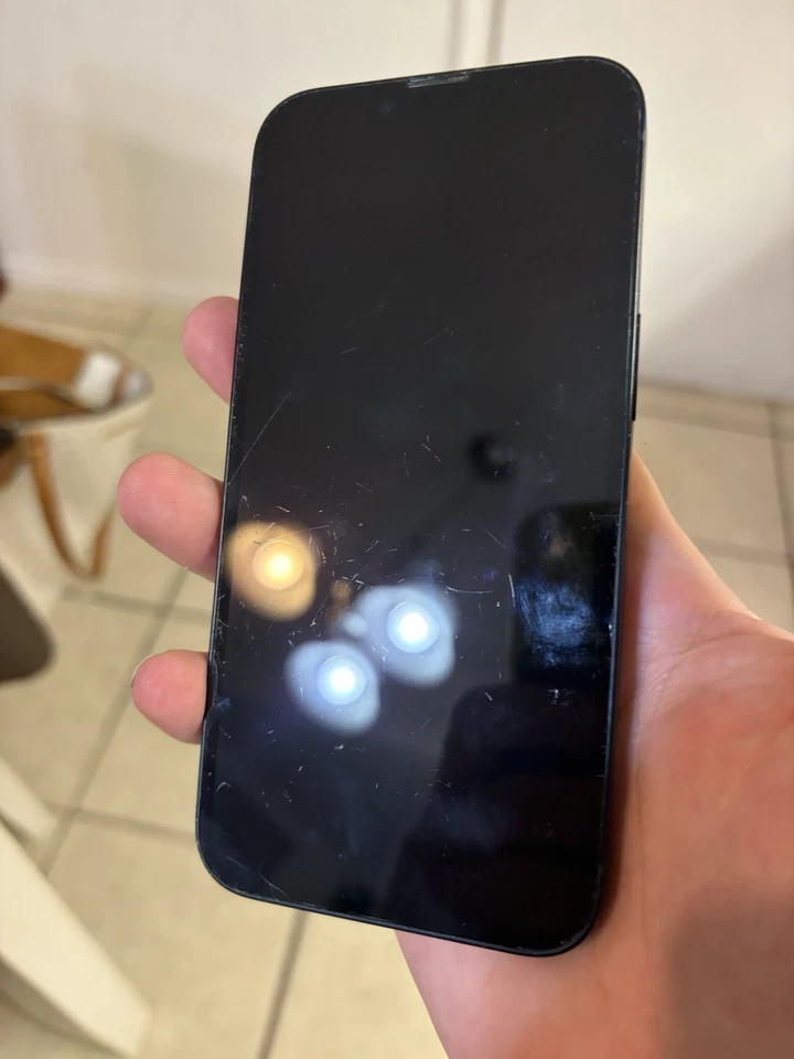 Apple iPhone 14 Midnight / Black AT&T Or Cricket -128GB - Image 3 of 4