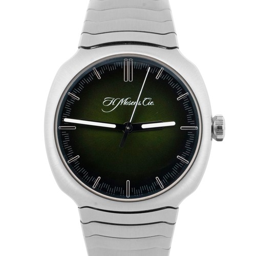 PAPERS H. Moser & Cie Streamliner Centre Seconds Matrix Green ...