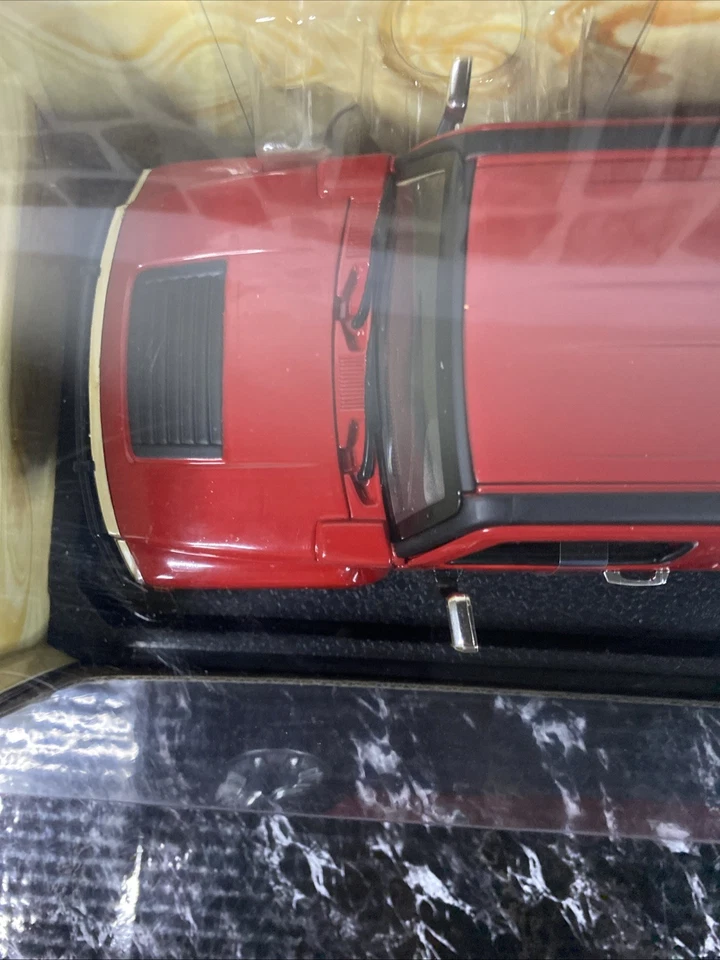 Hot Wheels HUMMER H3 1:18 RED - Image 4 of 4