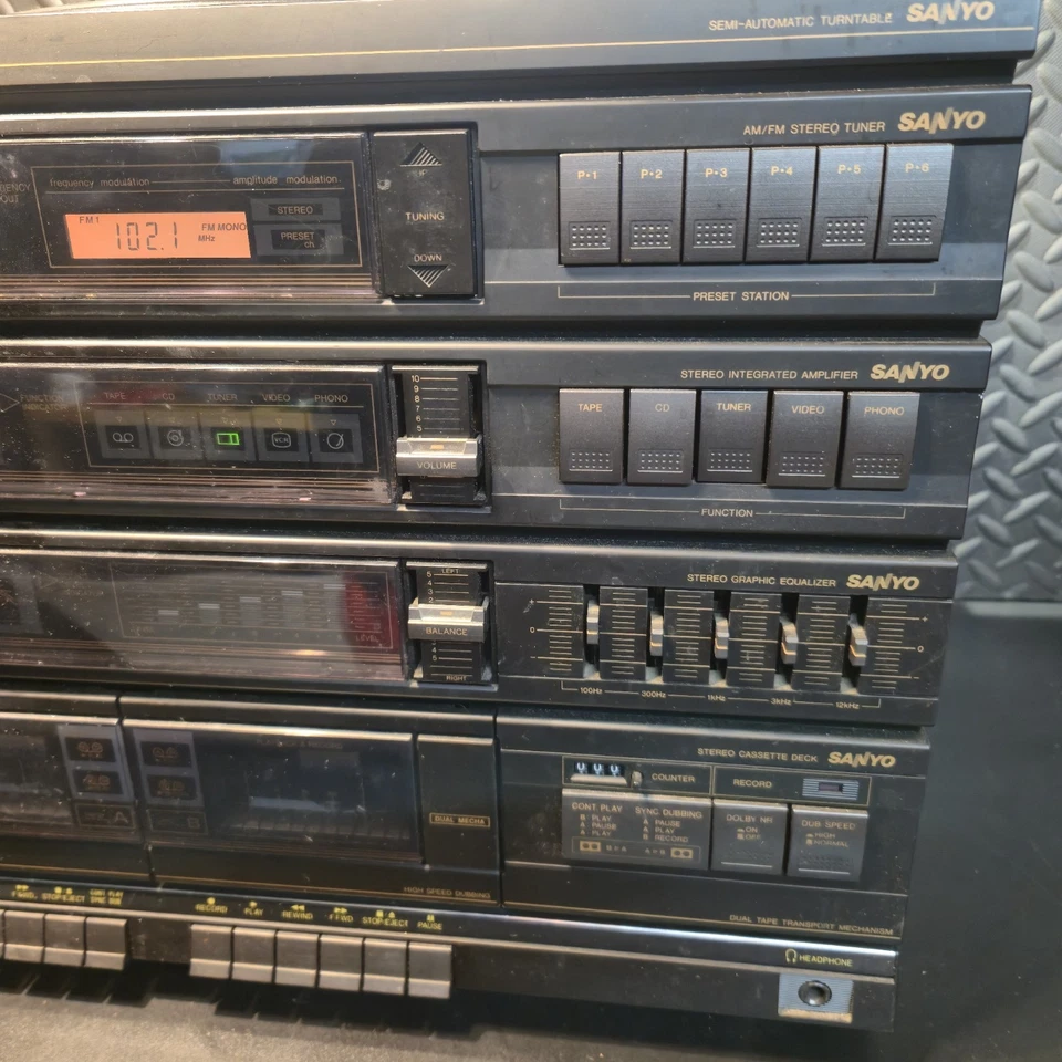 Sanyo DXT-600 проигрыватель пластинок двойной кассетный радио плеер - включается - непроверенный - Изображение 3 из 4