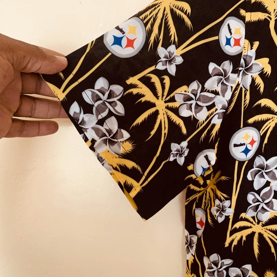 NFL Team Apparel Pittsburgh Steelers Terry Bradshaw Camp Button Up Shirt Medium - Image 3 of 4