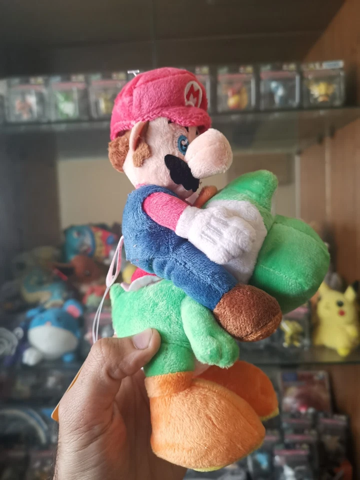 Peluche de juguete suave oficial NINTENDO SANEI 2007 Super Mario Bros MARIO YOSHI 9" NUEVO CON ETIQUETAS Foto 2 de 3