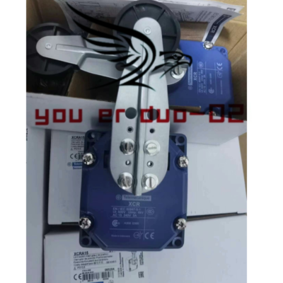 1 PC New Schneider Electric XCRA15 XCR-A15 Limit Switch