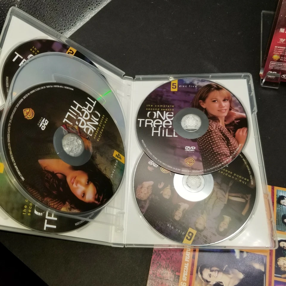 One Tree Hill - The Complete Second Season (DVD, 2009, 6-Disc Set) - Image 4 of 4