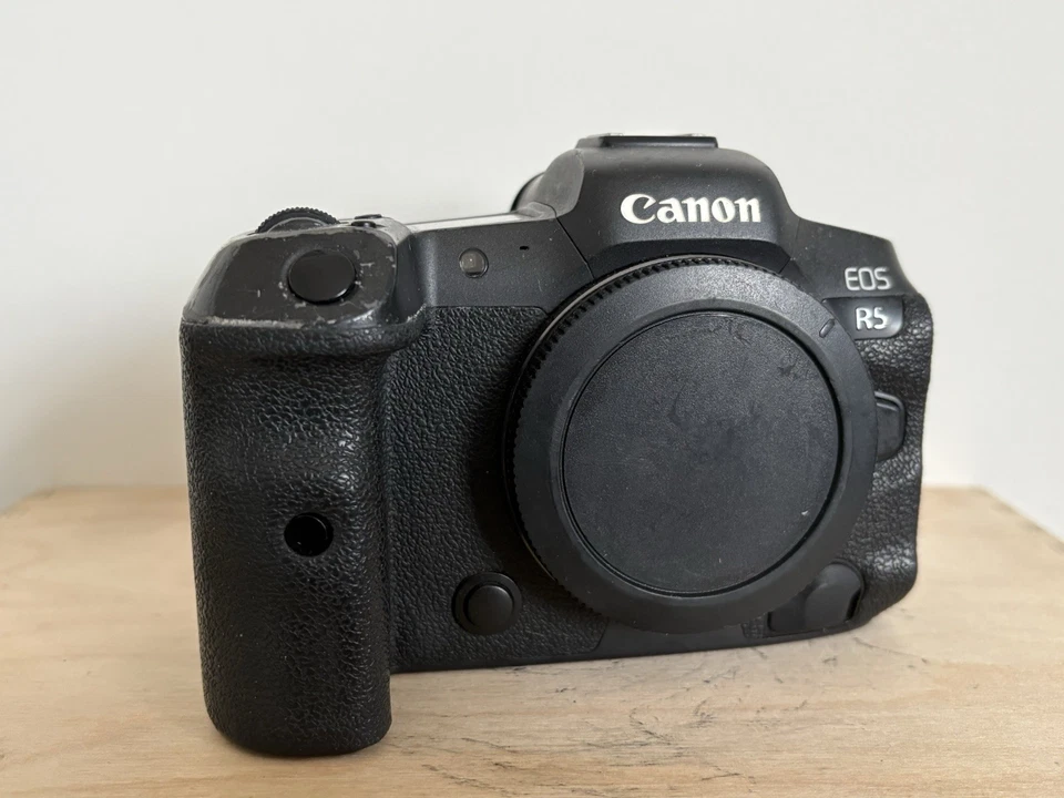 Canon EOS R5, photo 2 of 5