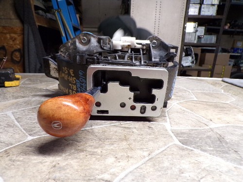 05-08 2005-2008 ACURA RL AUTOMATIC FLOOR SHIFTER AT 3.5L V6 GAS SOHC OEM - Picture 6 of 9