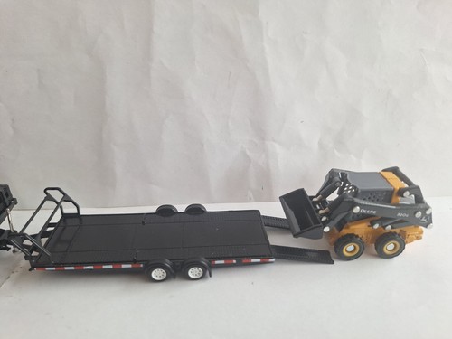 1/64 2018 Ram 3500 Laramie Stake Truck with trailer and JD 320G Skid Steer - Picture 3 of 3